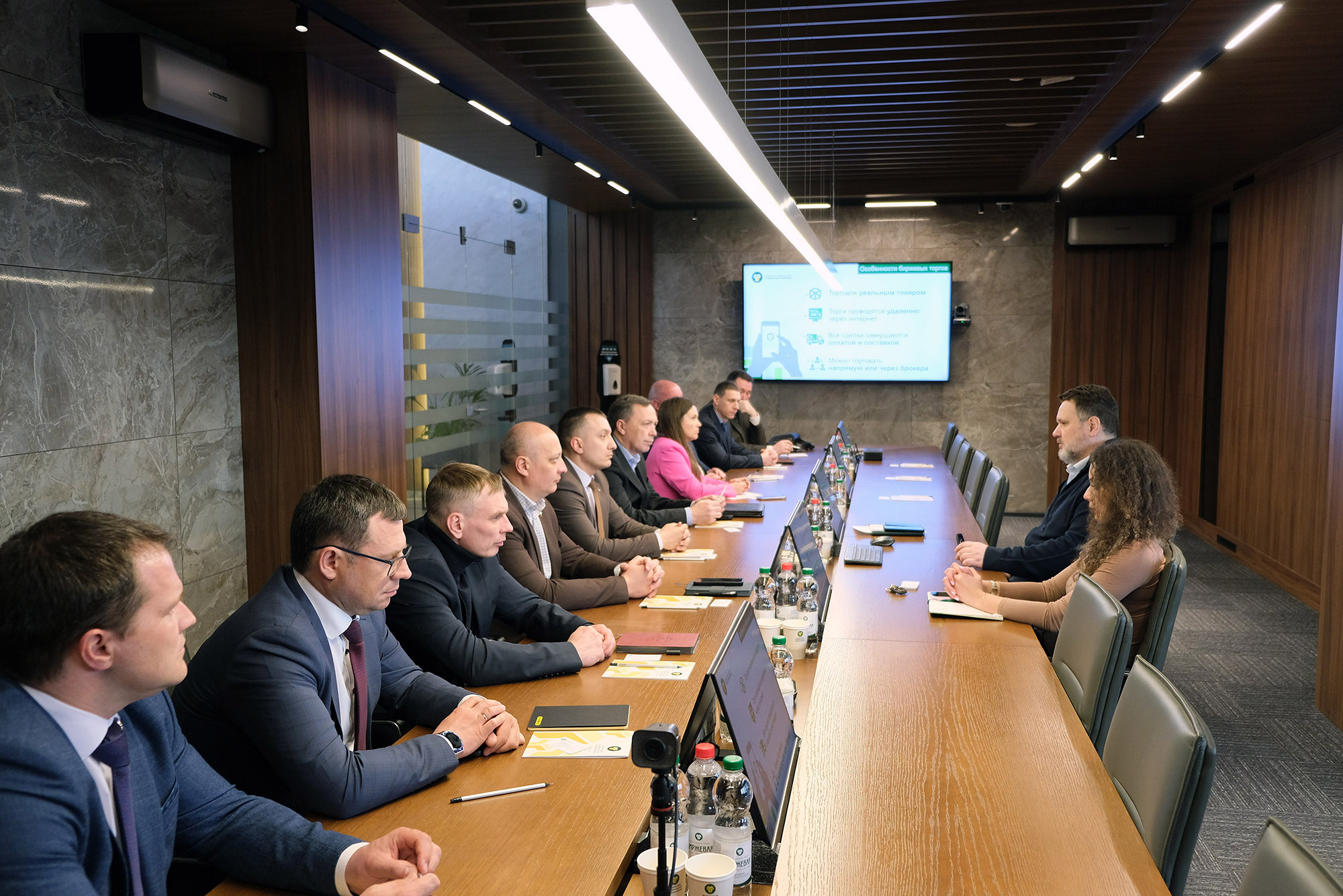 Беларусь и Татарстан будут развивать биржевую торговлю промышленными товарами 