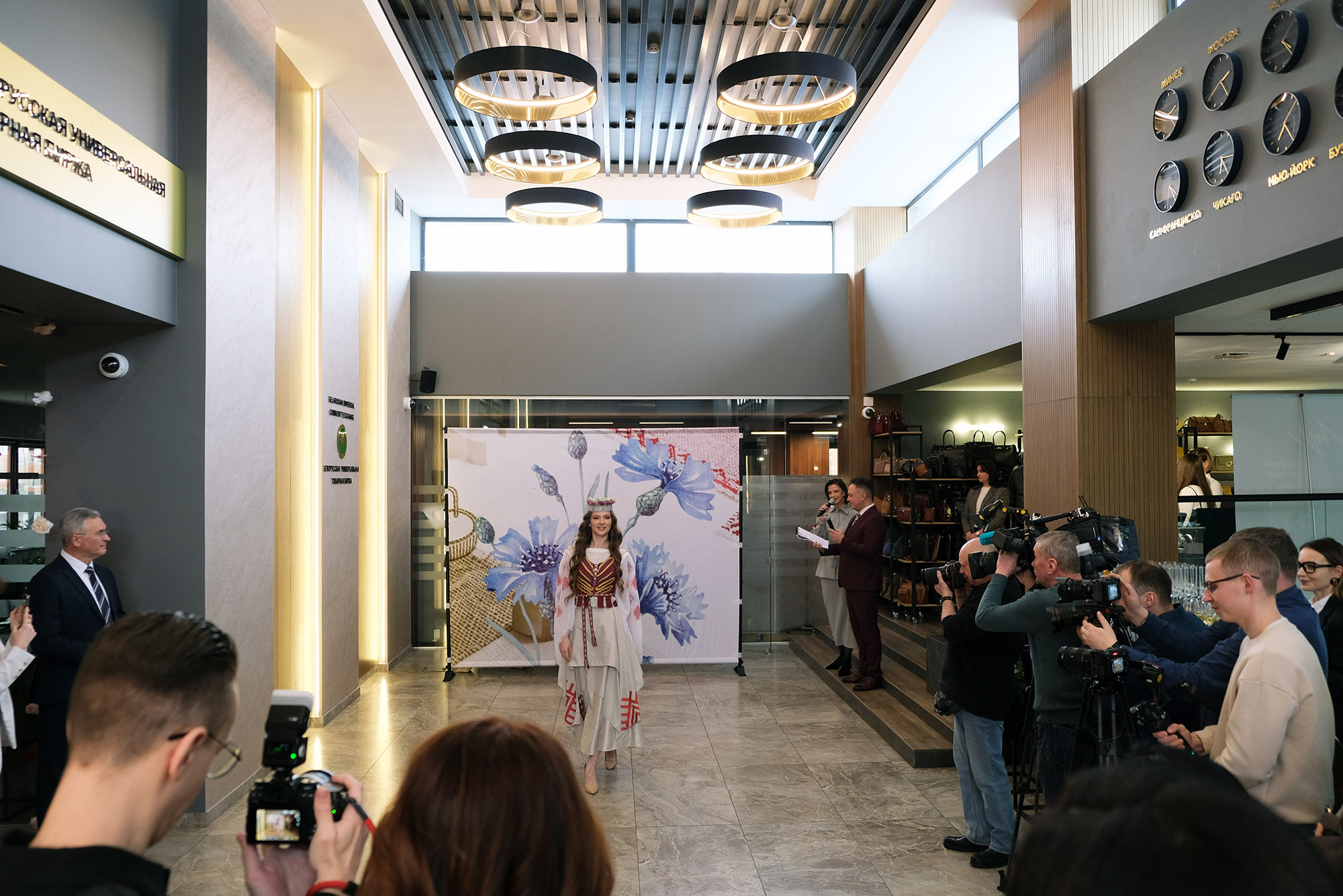 Выставка белорусских товаров легкой промышленности на БУТБ