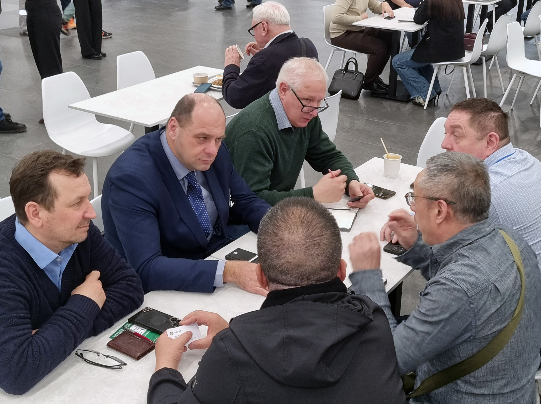 Экспорт стекла через БУТБ планируется увеличить