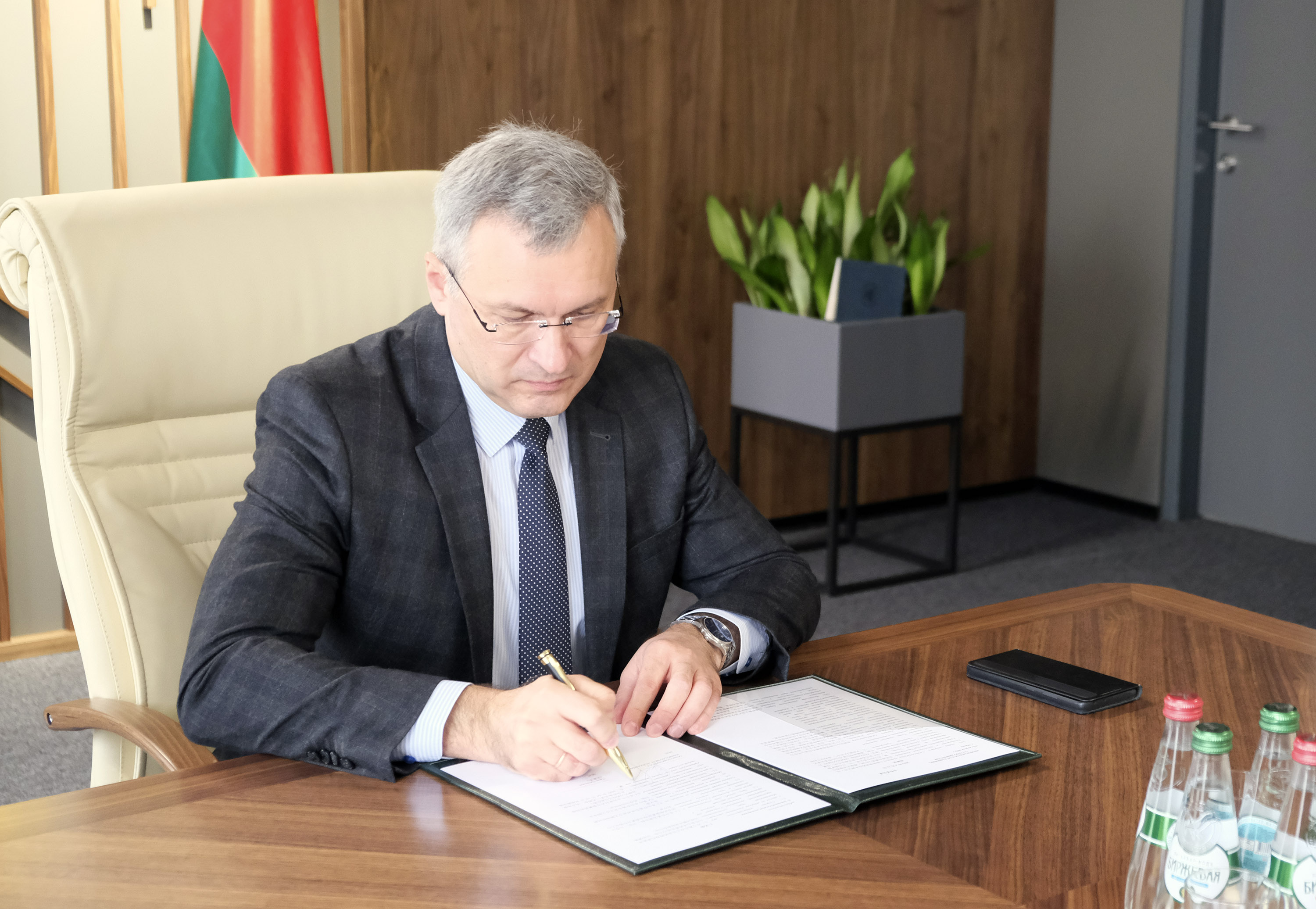 BUCE and CMCB sign MoU