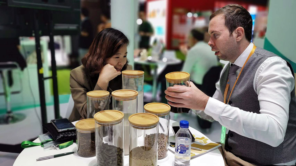 BUCE showcased its services at China International Import Expo