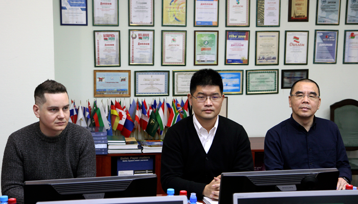 представители Zhejiang Hixin Stainless Steel Manufacturing