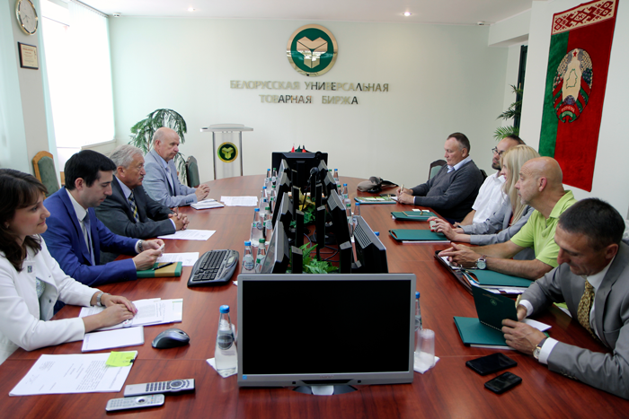 переговоры о закупке лесоматериалов