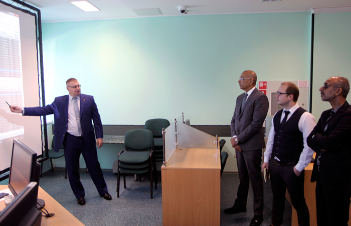 PMEX representatives observe trading on BUCE