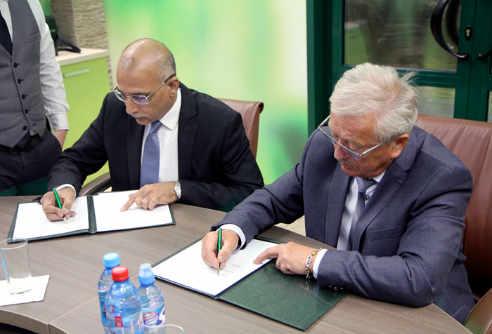 BUCE chairman and PMEX director signs memorandum